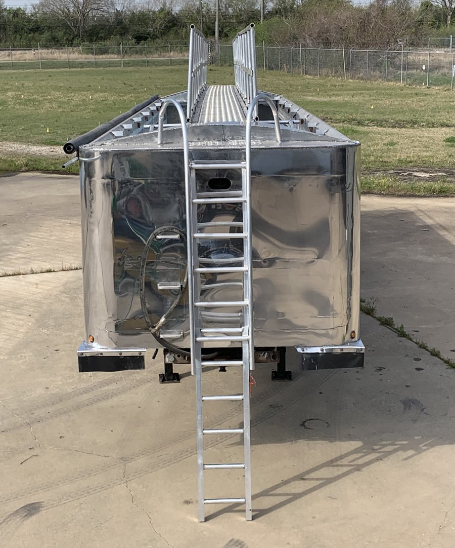 Rear view of Wink Dewatering Trailer